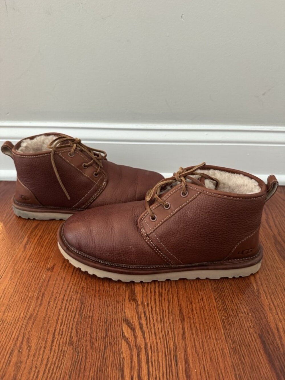 UGG MEN NEUMEL PINNACLE TAN LEATHER CHUKKA SHOES US 10/ EU 43 / UK 9